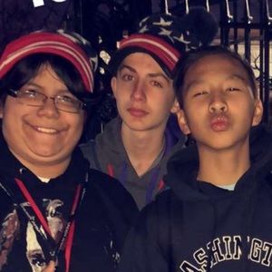 Meet your Posher, Christian